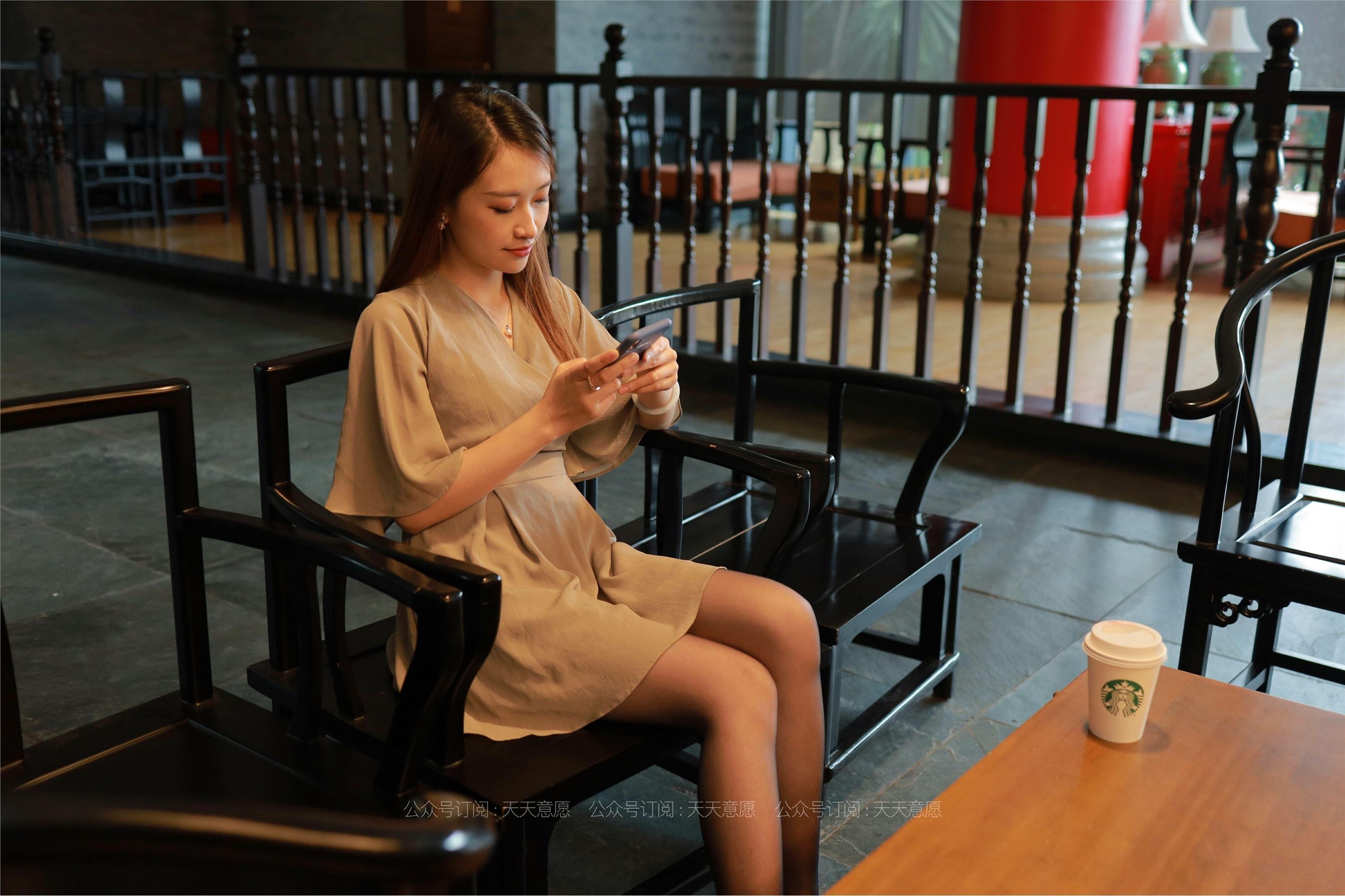 IESS异思趣向  2021.06.09 丝享家827：小婕《红色跟底一身轻》